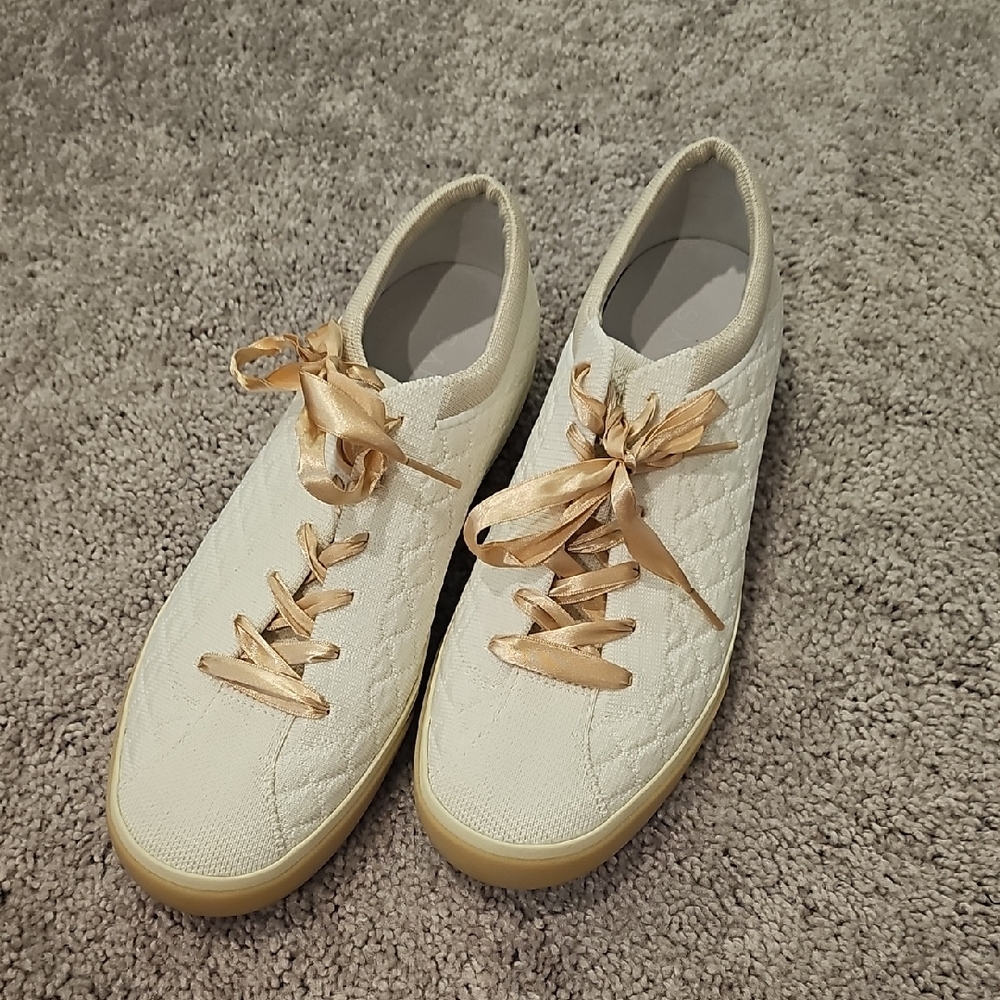 Rothy's Cream Quilted Flats with Gold Laces